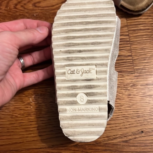 Cat & Jack Girl Sandal’s - Picture 3 of 3
